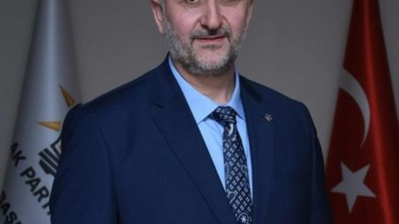 AKP’li yöneticiden Sezen Aksu’ya şiirli tepki!